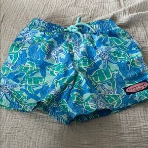 3T Vineyard Vines trunks